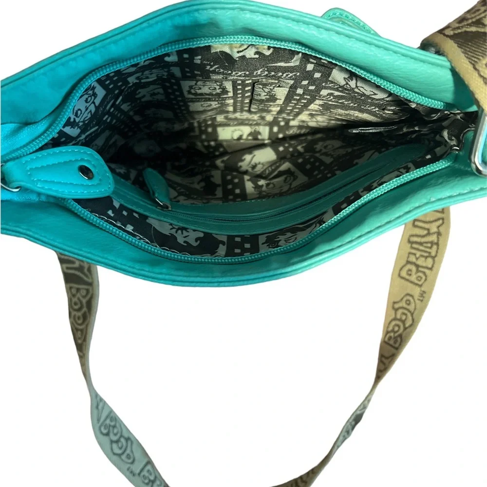 Purse - Picture 3 of 3
